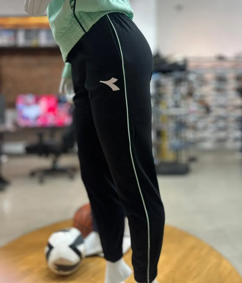 CONJUNTO DIADORA FEM. MODA L. TRACKSUIT 102.182076-70190 VERDE